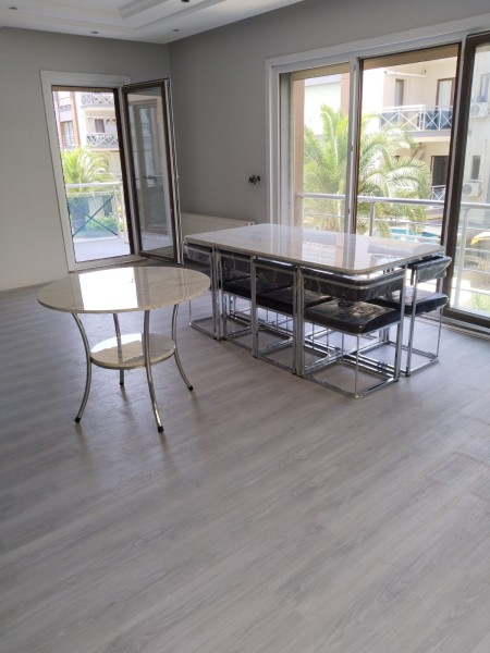 8 KİŞİLİK LEGO MASA